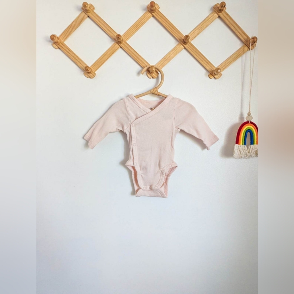 H&M Organic Cotton Long Sleeve Wrap Bodysuit in Pink (NB